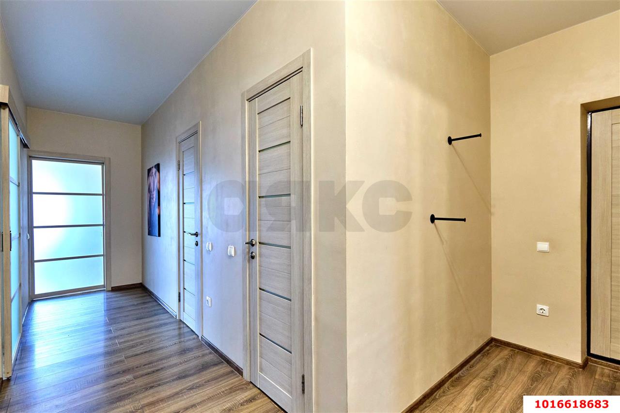 Фото №9: 2-комнатная квартира 60 м² - Краснодар, 4-й квартал, Прикубанский внутригородской округ, мкр. Губернский, ул. имени Героя Николая Шевелёва, 5