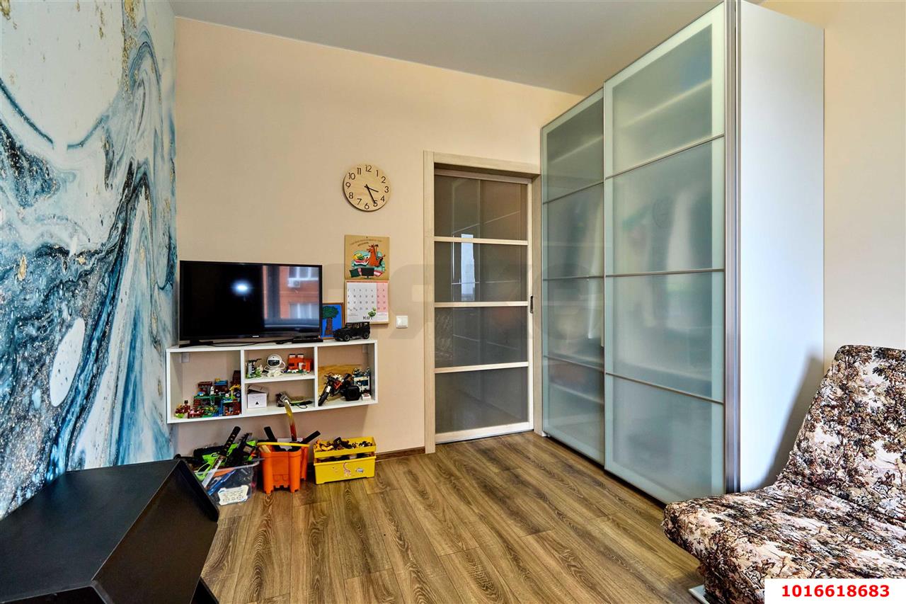 Фото №7: 2-комнатная квартира 60 м² - Краснодар, 4-й квартал, Прикубанский внутригородской округ, мкр. Губернский, ул. имени Героя Николая Шевелёва, 5