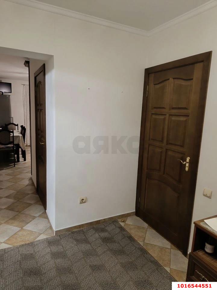 Фото №8: 2-комнатная квартира 64 м² - Краснодар, Западный внутригородской округ, мкр. Юбилейный, ул. Думенко, 33