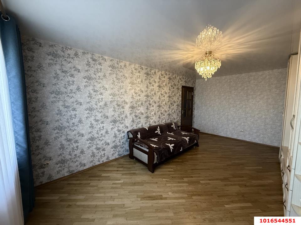 Фото №5: 2-комнатная квартира 64 м² - Краснодар, Западный внутригородской округ, мкр. Юбилейный, ул. Думенко, 33