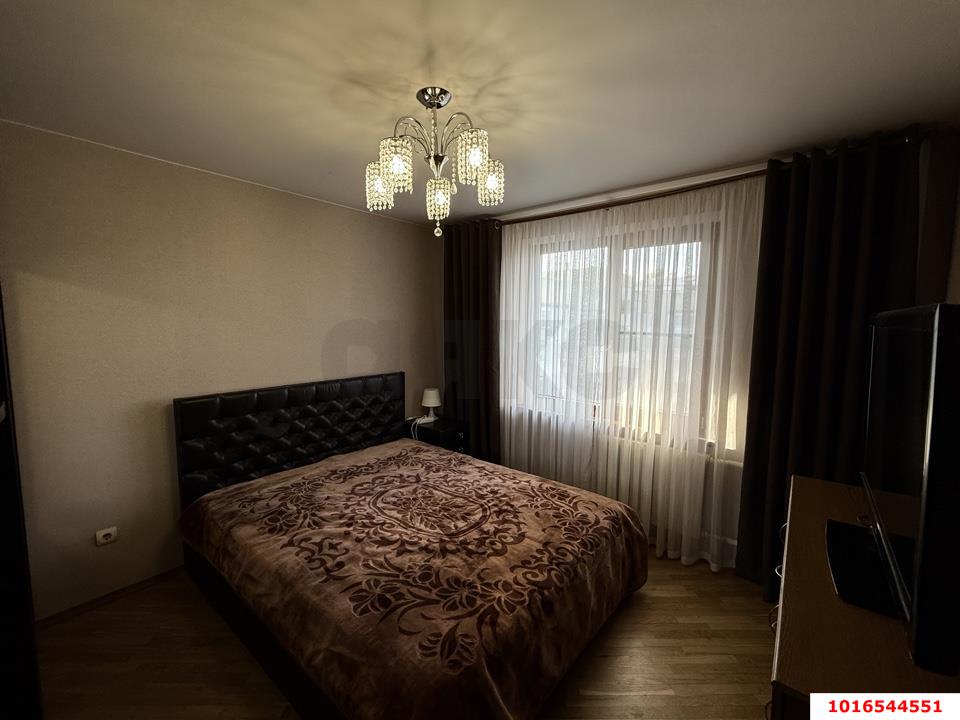 Фото №7: 2-комнатная квартира 64 м² - Краснодар, Западный внутригородской округ, мкр. Юбилейный, ул. Думенко, 33