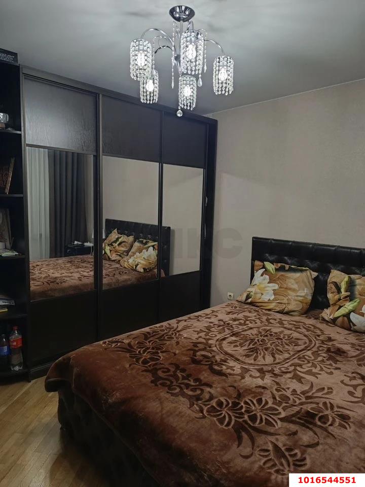 Фото №5: 2-комнатная квартира 64 м² - Краснодар, Западный внутригородской округ, мкр. Юбилейный, ул. Думенко, 33