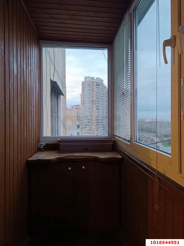 Фото №10: 2-комнатная квартира 64 м² - Краснодар, Западный внутригородской округ, мкр. Юбилейный, ул. Думенко, 33