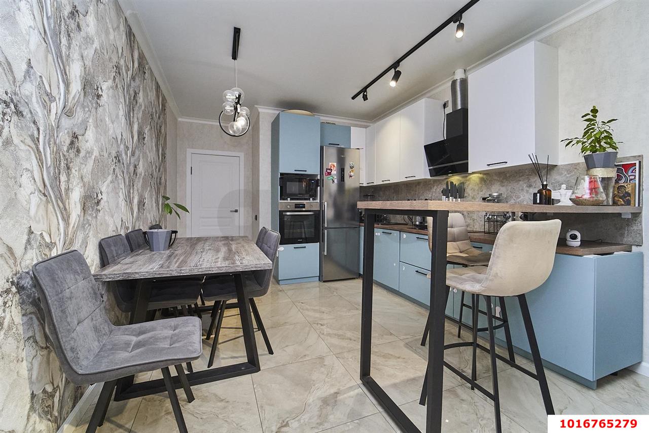 Фото №1: 2-комнатная квартира 78 м² - Краснодар, Пашковский, мкр. Карасунский внутригородской округ, ул. Леонида Лаврова, 4