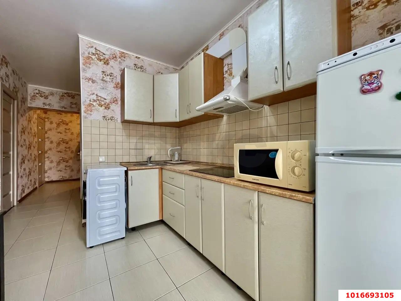 Фото №3: 2-комнатная квартира 54 м² - Краснодар, Центральный внутригородской округ, мкр. Дубинка, ул. Ковтюха, 109/3