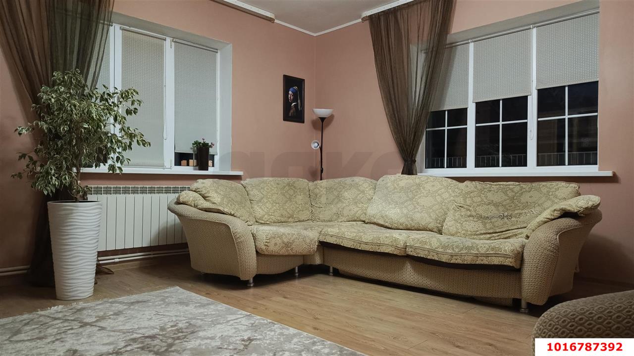 Фото №1: Дом 80 м² + 4.5 сот. - Усть-Лабинск, мкр. Вольная, ул. Чкалова, 179