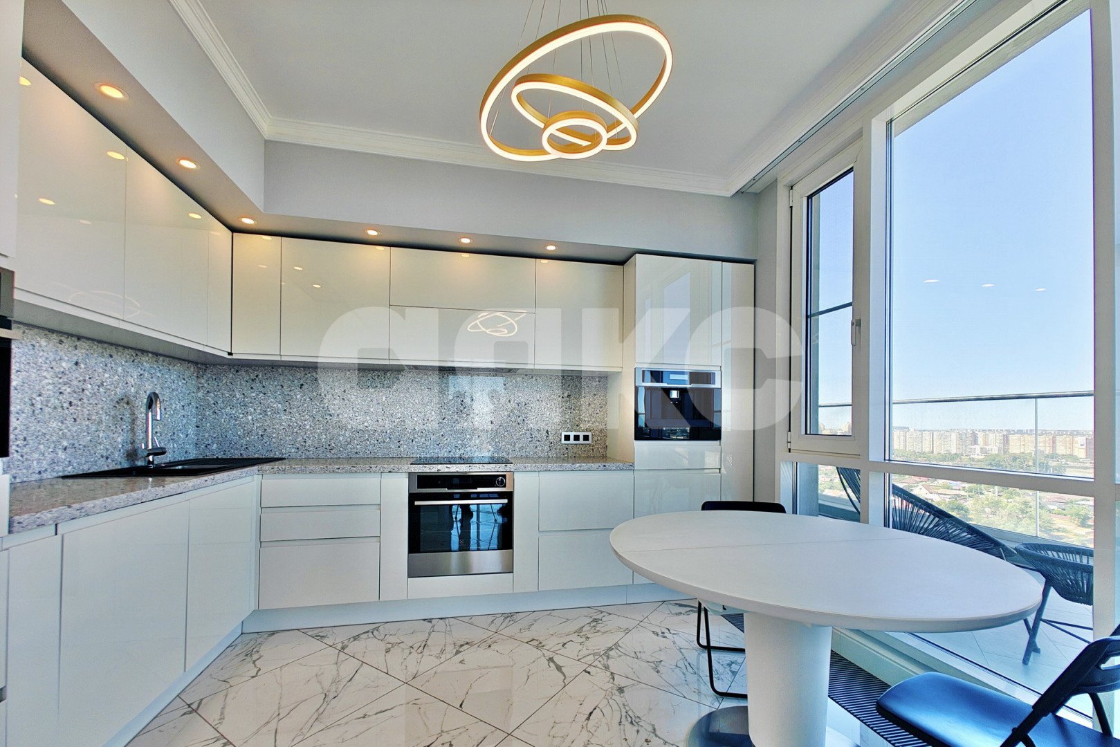 Фото №2: 4-комнатная квартира 220 м² - Краснодар, Западный внутригородской округ, Центральный, Центральный внутригородской округ, мкр. жилой комплекс Адмирал, ул. Кубанская набережная, 39