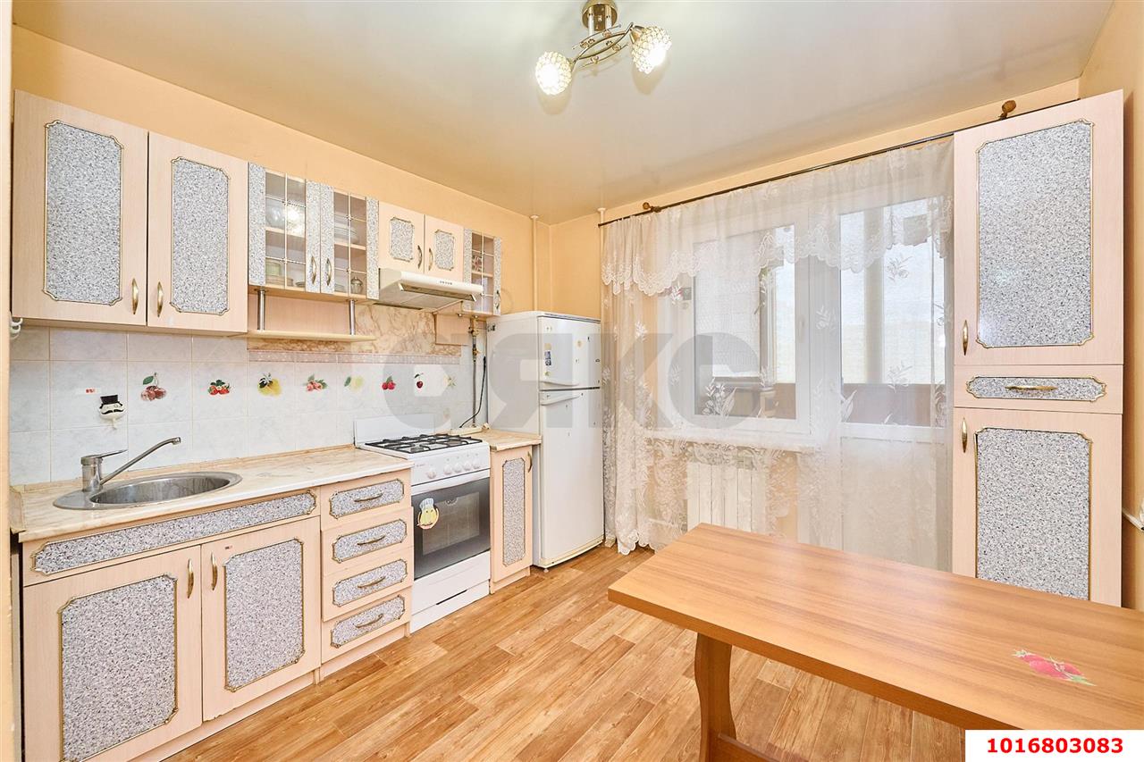 Фото №1: 1-комнатная квартира 39 м² - Краснодар, Западный внутригородской округ, мкр. Юбилейный, пр-кт Чекистов, 34