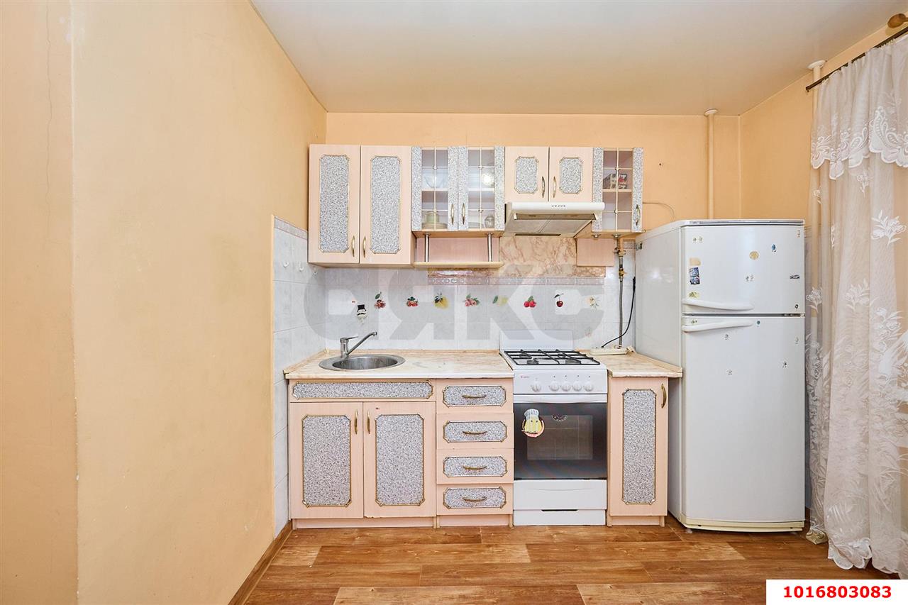 Фото №2: 1-комнатная квартира 39 м² - Краснодар, Западный внутригородской округ, мкр. Юбилейный, пр-кт Чекистов, 34