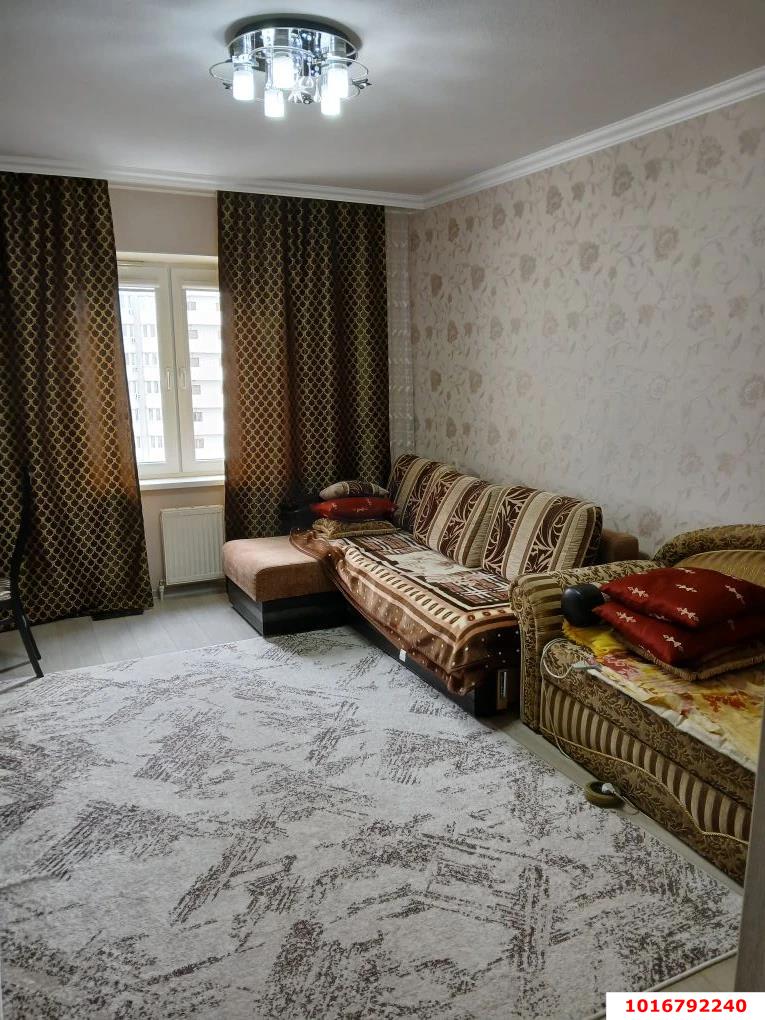 Фото №3: 3-комнатная квартира 81 м² - Краснодар, Прикубанский внутригородской округ, мкр. Московский, ул. им. Артюшкова В.Д., 3