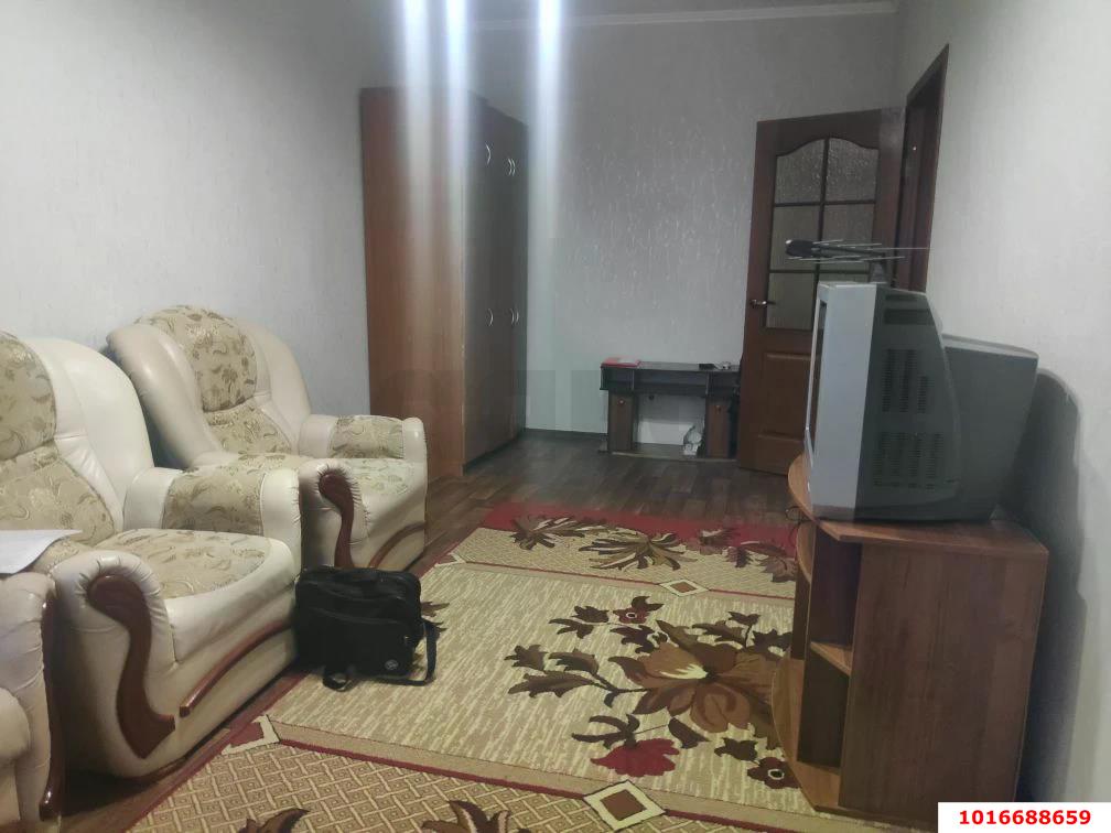 Фото №2: 1-комнатная квартира 32 м² - Краснодар, Прикубанский внутригородской округ, Калинино, мкр. Завод Радиоизмерительных Приборов, ул. Корчагинцев, 10