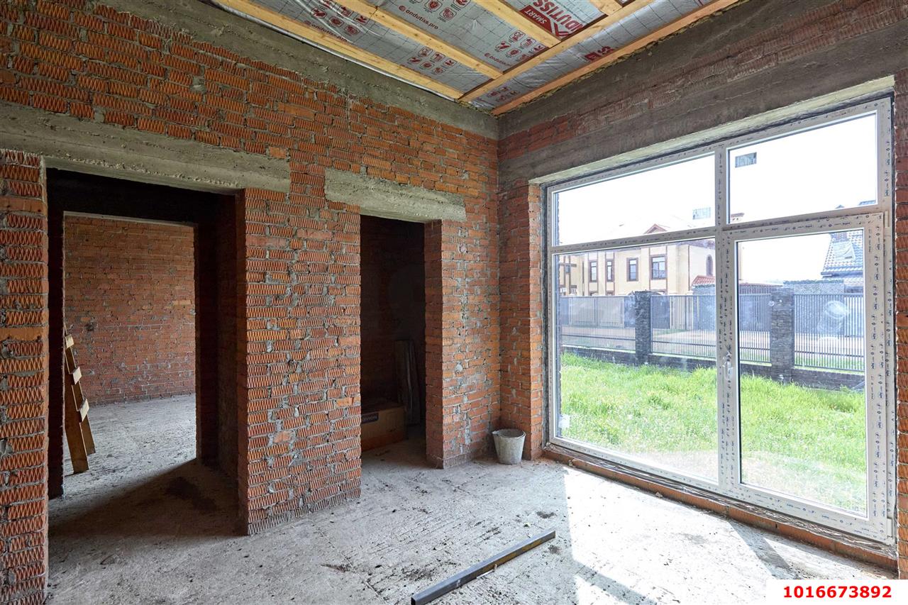 Фото №10: Дом 138 м² + 8 сот. - Краснодар, Прикубанский внутригородской округ, п. коттеджный  Барвиха, пр-д 2-й  Писателя Степанова, 7