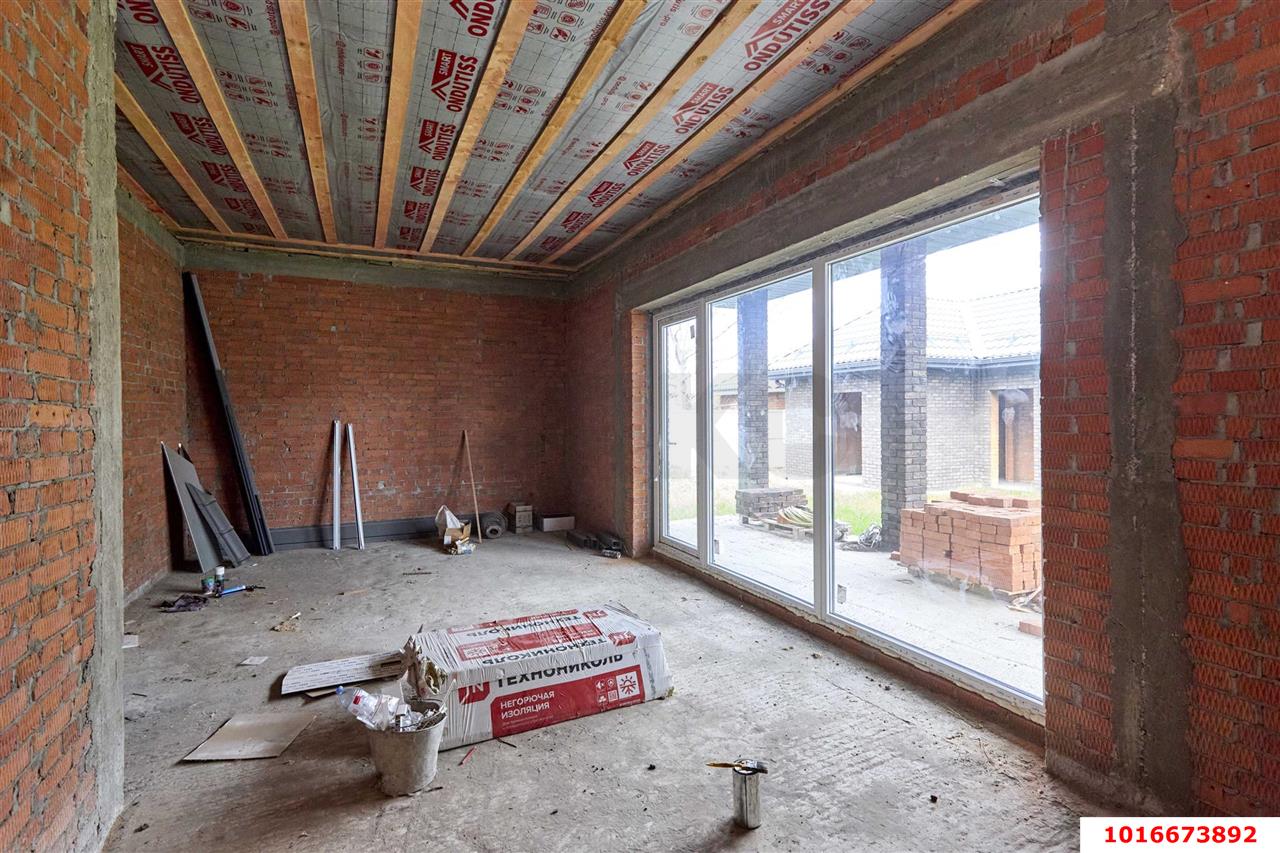 Фото №8: Дом 138 м² + 8 сот. - Краснодар, Прикубанский внутригородской округ, п. коттеджный  Барвиха, пр-д 2-й  Писателя Степанова, 7