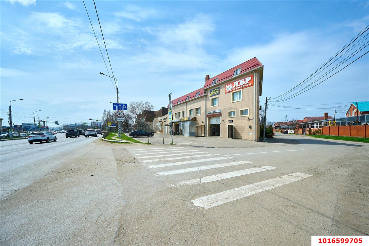 Фото №2: Дом 286 м² + 9 сот. - Краснодар, Прикубанский внутригородской округ, мкр. Новый, пр-д 1-й Пригородный, 56/2