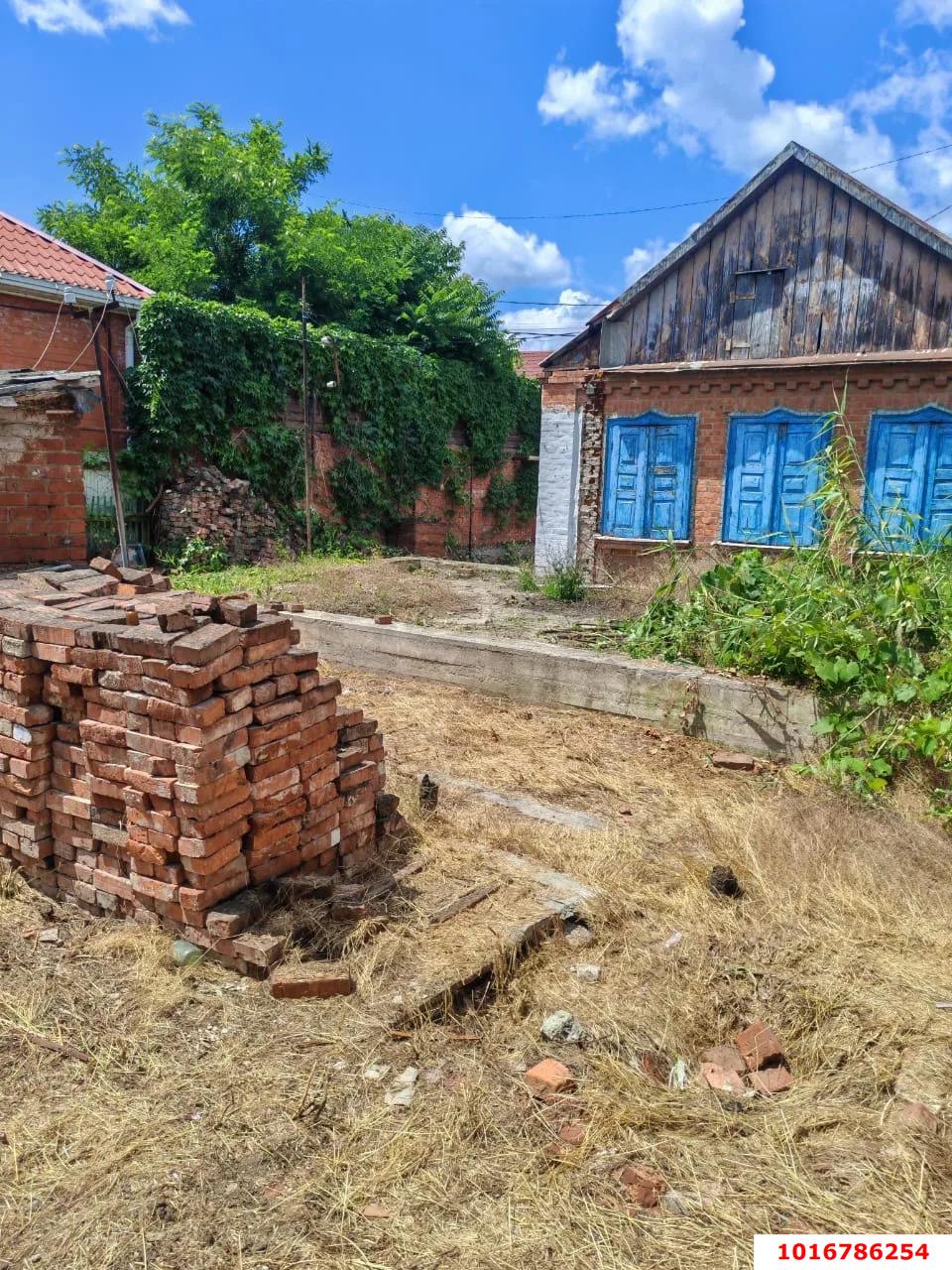 Фото №1: Дом 58 м² + 3 сот. - Краснодар, Центральный внутригородской округ, Покровка, мкр. Центральный, ул. Володарского, 4