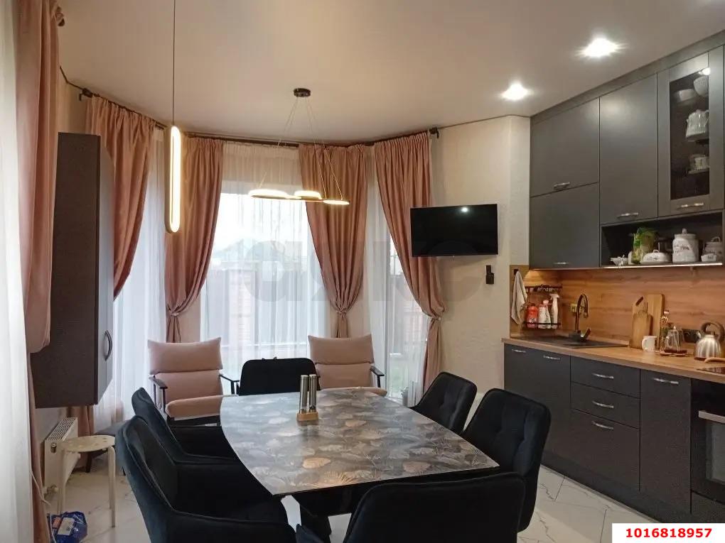 Фото №3: Дом 142 м² + 6 сот. - Афипский, ул. Революционная, 74А