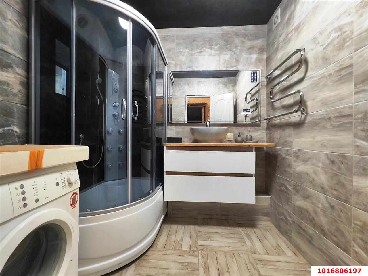 Фото №5: 3-комнатная квартира <span class="whitespace-nowrap">82 м²</span>, <span class="whitespace-nowrap">3/17 эт.</span> - Краснодар, Прикубанский внутригородской округ, мкр. Завод Измерительных Приборов, ул. имени 40-летия Победы, 33/6