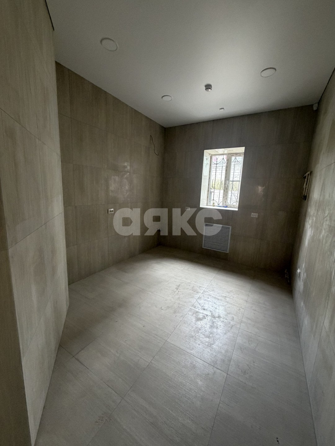 Фото №17: Коммерция 500 м² - Майкоп, ул. Кубанская