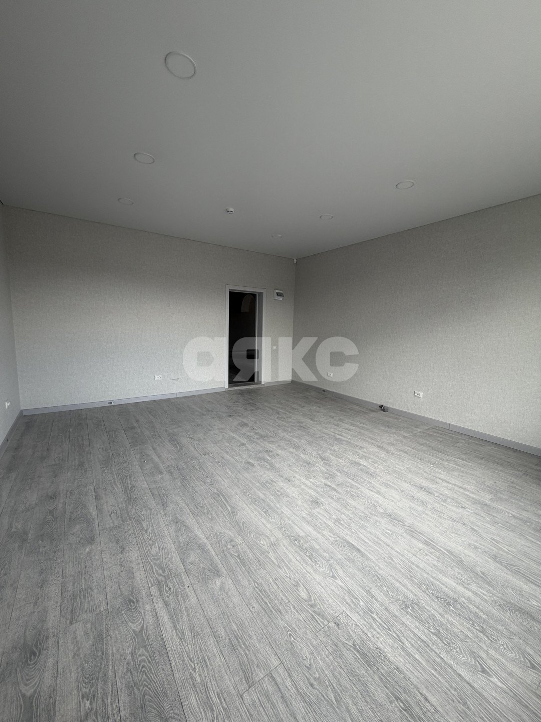 Фото №21: Коммерция 500 м² - Майкоп, ул. Кубанская