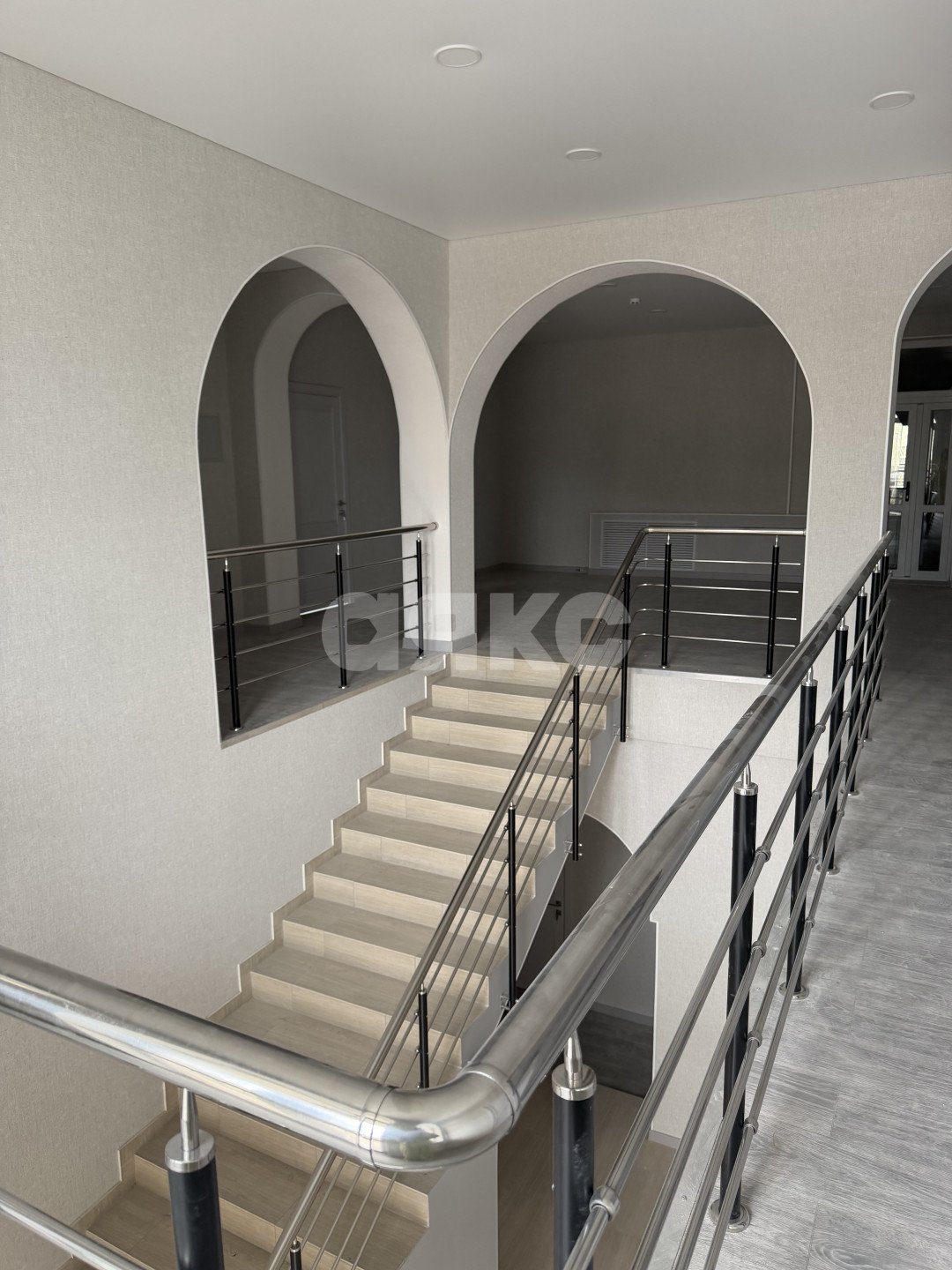 Фото №13: Коммерция 500 м² - Майкоп, ул. Кубанская