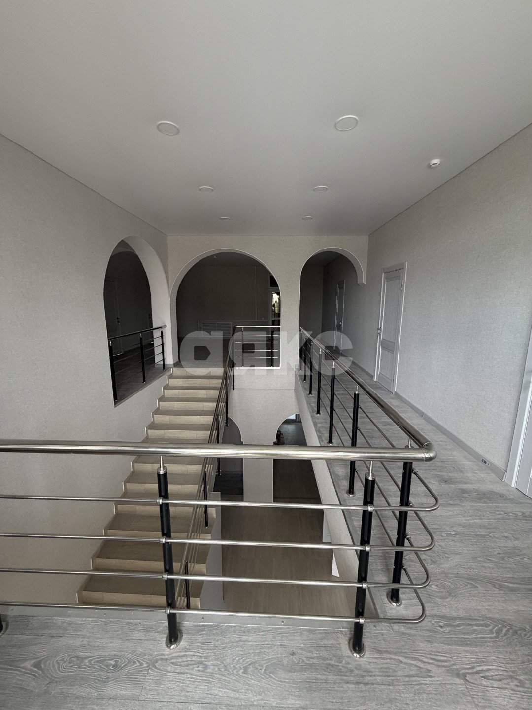 Фото №14: Коммерция 500 м² - Майкоп, ул. Кубанская