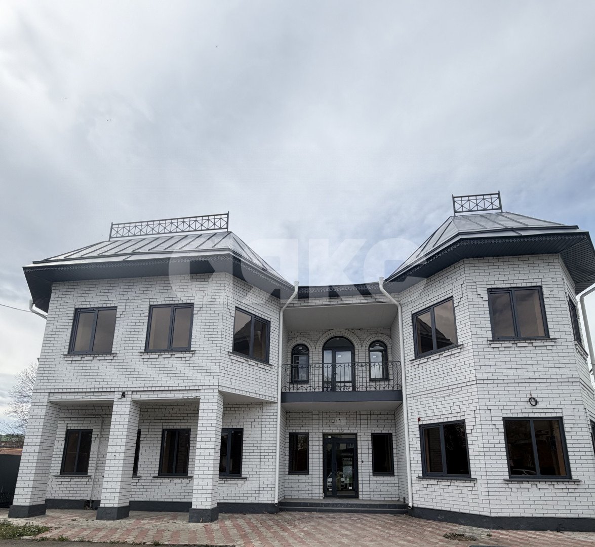 Фото №1: Коммерция 500 м² - Майкоп, ул. Кубанская