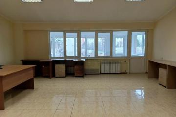 Фото №2: Коммерция 65 м² - Краснодар, мкр. Центральный, ул. Кубанская Набережная