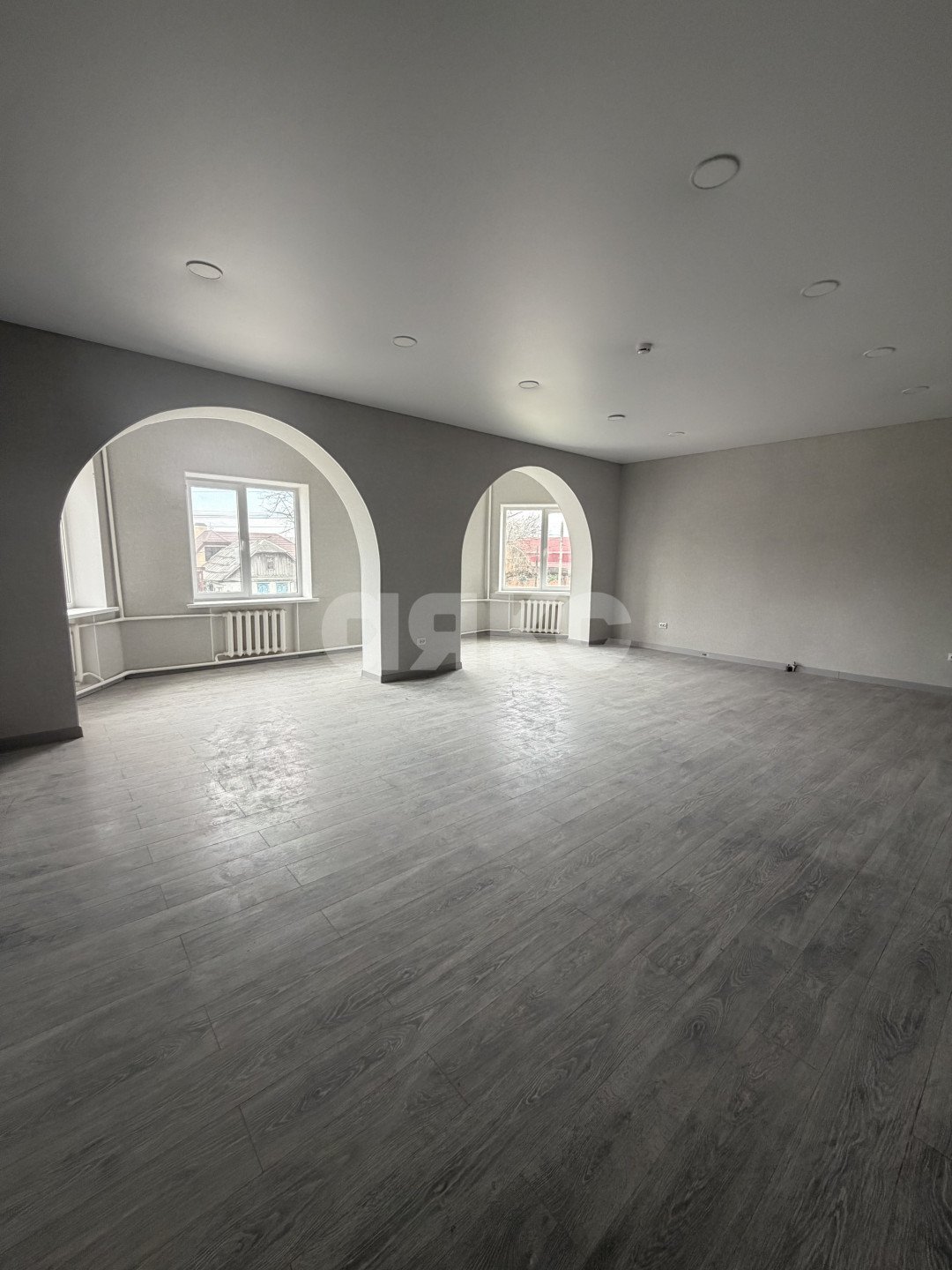 Фото №23: Коммерция 500 м² - Майкоп, ул. Кубанская, 17