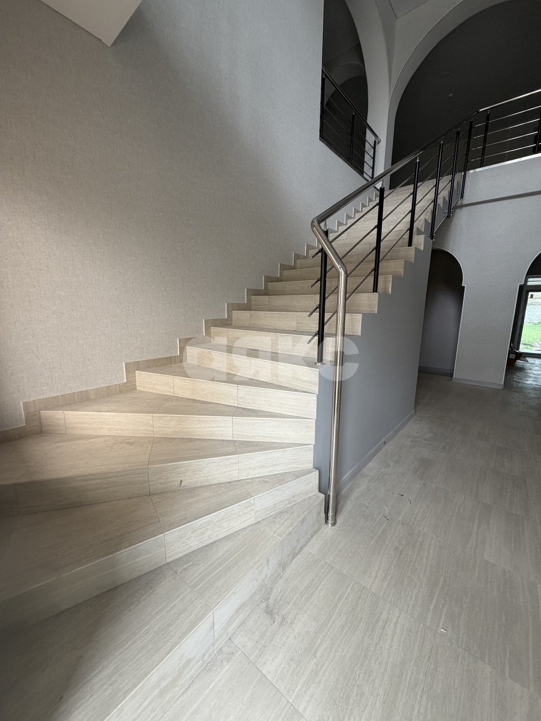 Фото №4: Коммерция 500 м² - Майкоп, ул. Кубанская, 17