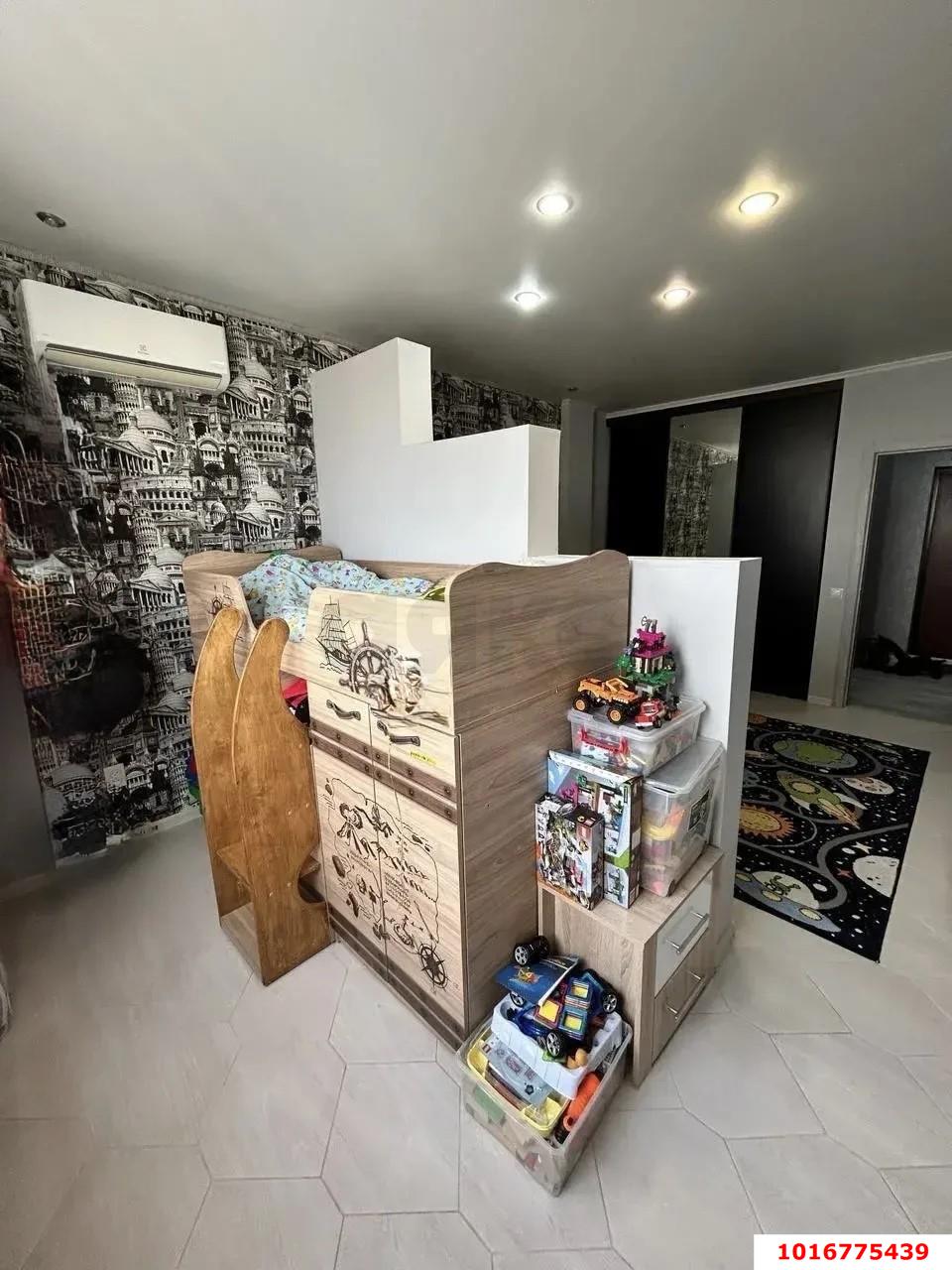 Фото №2: 1-комнатная квартира 43 м² - Краснодар, Центральный внутригородской округ, мкр. Дубинка, ул. КИМ, 143/1