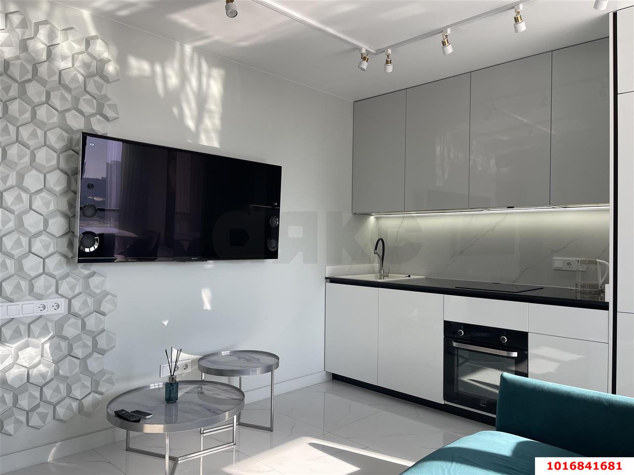 Фото №2: 1-комнатная квартира 54 м² - Краснодар, ЖК Аврора, Западный внутригородской округ, мкр. жилой комплекс Аврора, ул. имени Дзержинского, 95