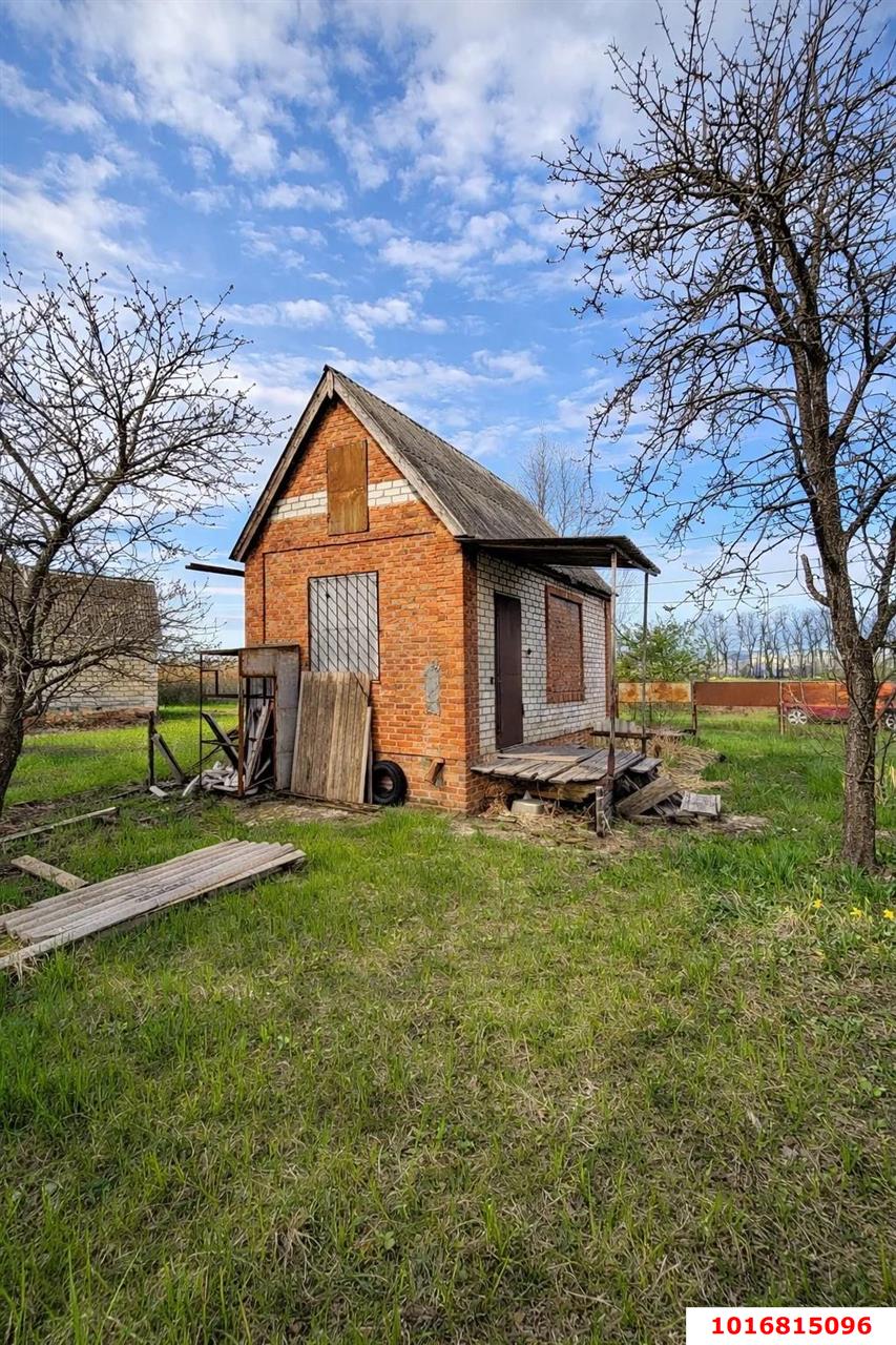 Фото №2: Личное подсобное хозяйство 7 сот. - Динская, днт Дачник, ул. Изумрудная, 17