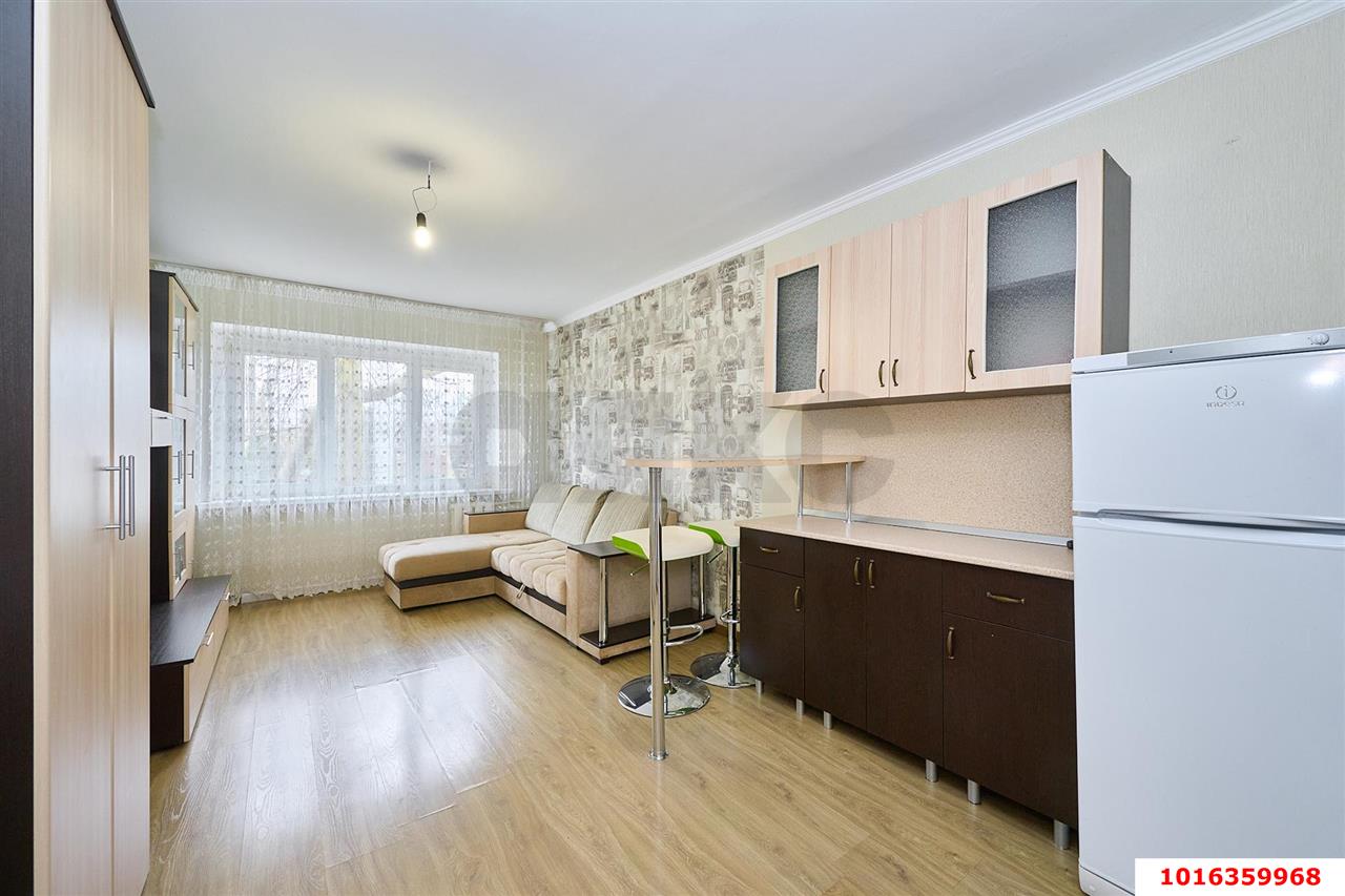 Фото №8: Комната 18 м² - Краснодар, Центральный внутригородской округ, мкр. 40 лет Победы, ул. имени 40-летия Победы, 10