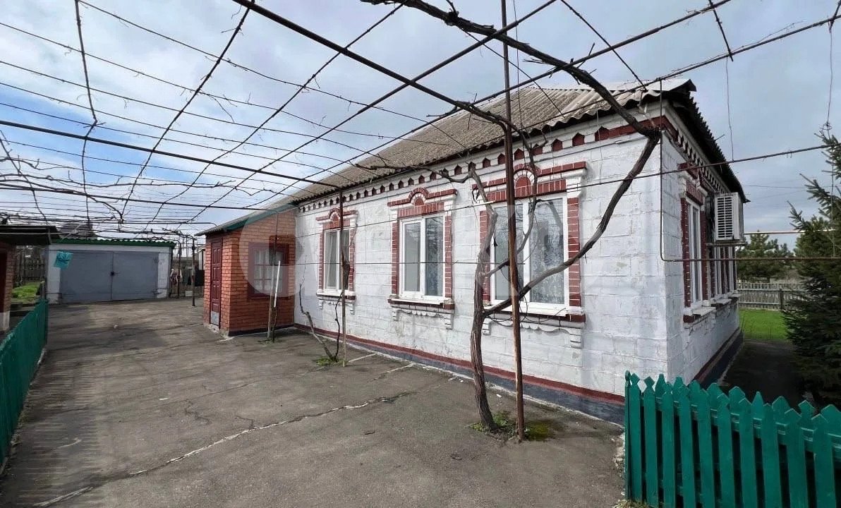 Фото №1: Дом 79 м² + 25 сот. - Ильичёвское, ул. Комсомольская