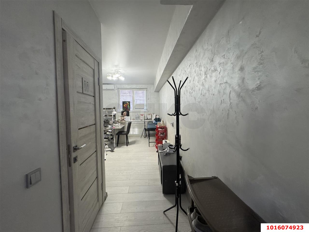 Фото №2: Коммерция 18 м² - Краснодар, Прикубанский внутригородской округ, жилой комплекс Квартал № 6, ж/р Восточный, ул. имени Героя Советского Союза Николая Воробьёва, 17