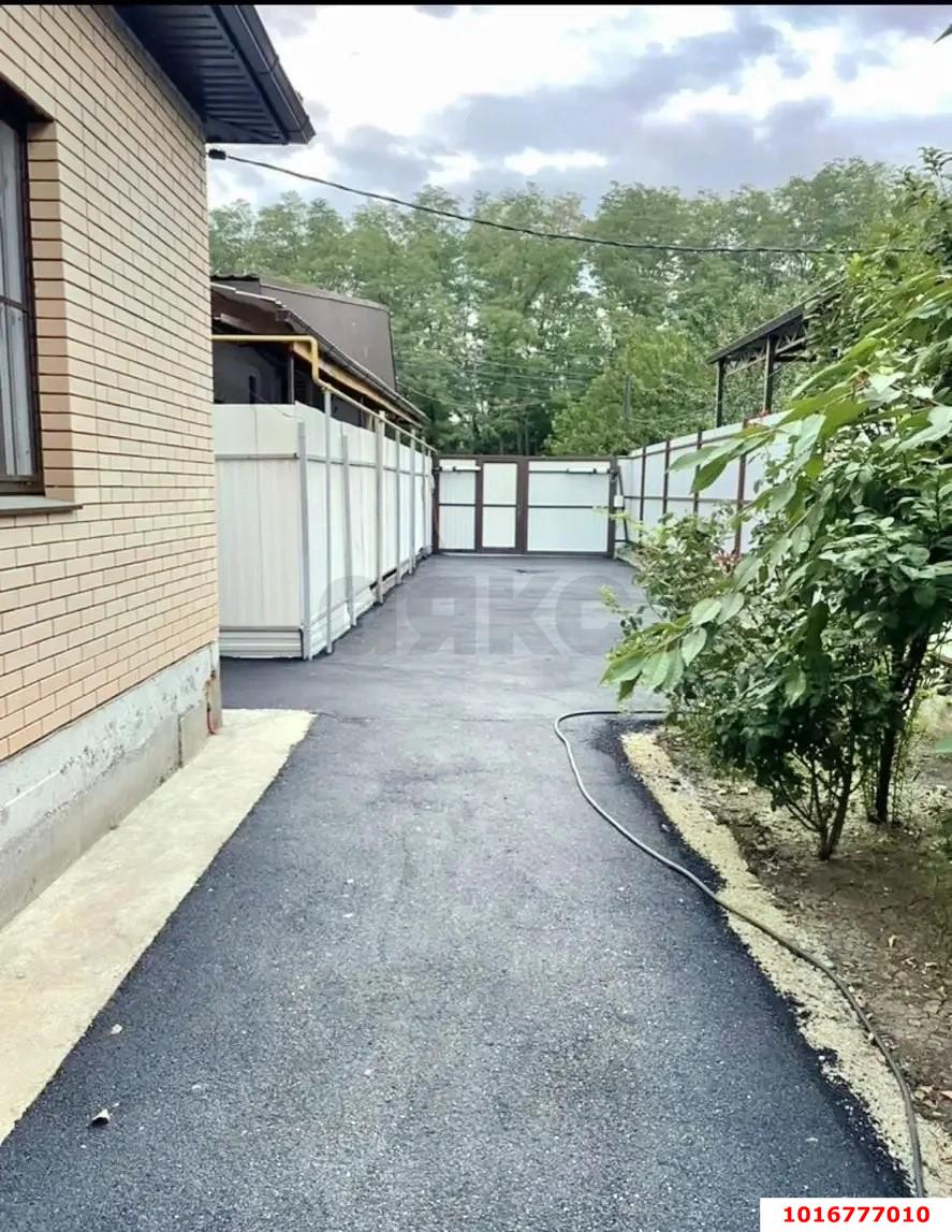 Фото №1: Дом 143 м² + 4.3 сот. - Российский, мкр. Прикубанский внутригородской округ, ул. Академика Королёва, 27