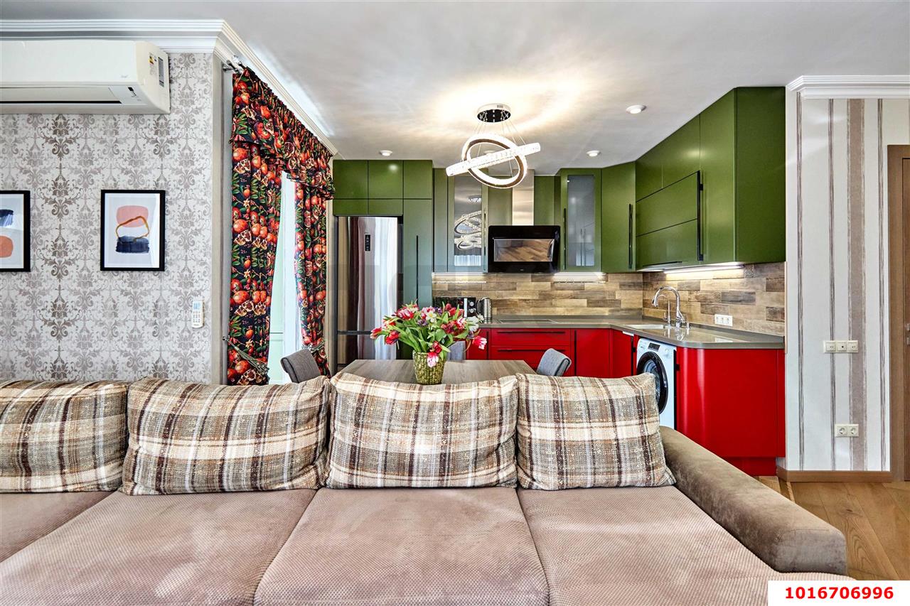 Фото №1: 1-комнатная квартира 48 м² - Краснодар, Центральный внутригородской округ, мкр. Центральный, ул. Красная, 176