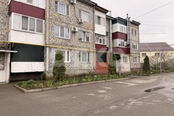 Фото №1: 3-комнатная квартира 69 м² - Кореновск, мкр. 1-й квартал, ул. Фрунзе, 205