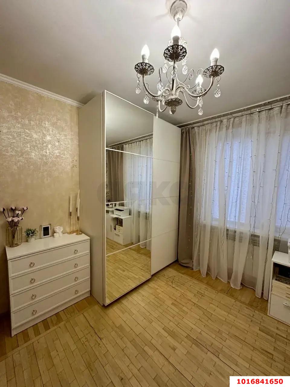 Фото №1: 3-комнатная квартира 75 м² - Краснодар, Карасунский внутригородской округ, мкр. Комсомольский, ул. Уральская, 194