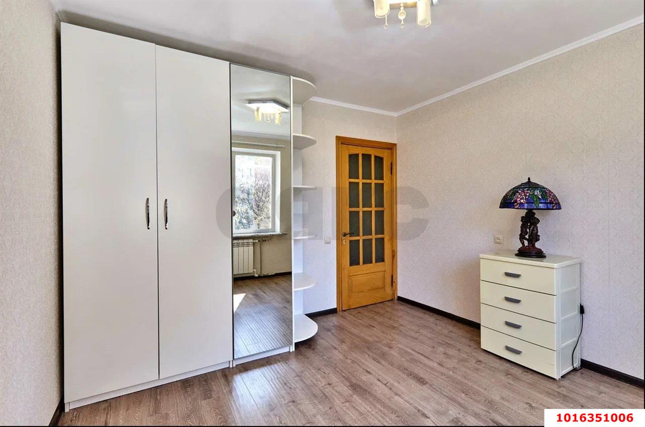 Фото №10: 3-комнатная квартира 74 м² - Краснодар, Западный внутригородской округ, мкр. Юбилейный, ул. 70-летия Октября, 26