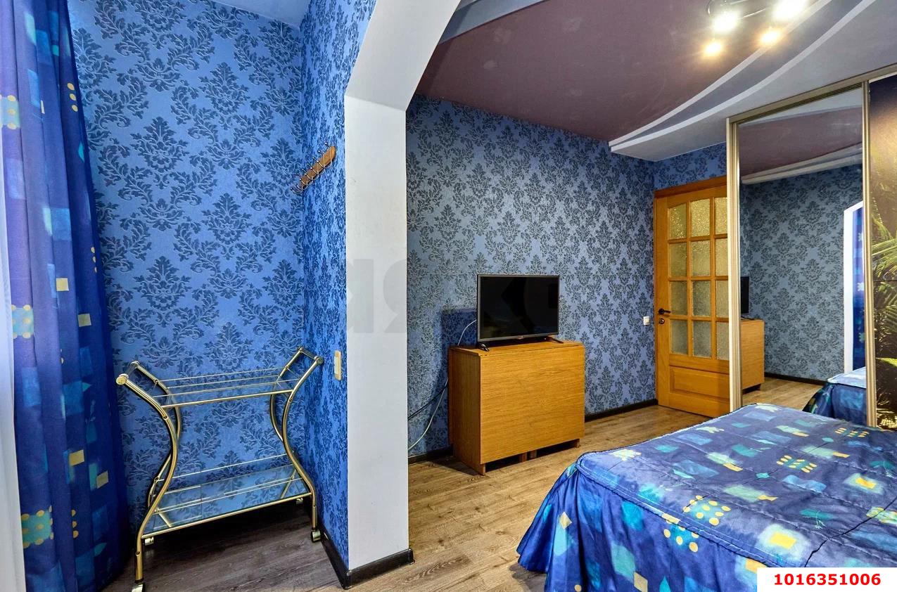 Фото №8: 3-комнатная квартира 74 м² - Краснодар, Западный внутригородской округ, мкр. Юбилейный, ул. 70-летия Октября, 26