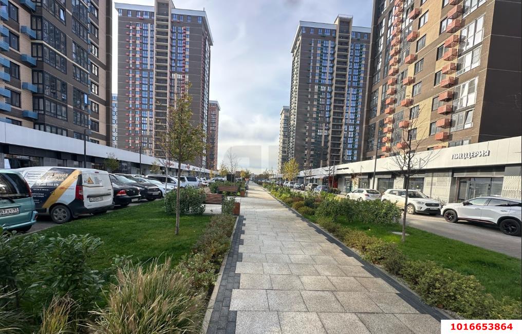 Фото №1: 1-комнатная квартира 37 м² - Знаменский, Карасунский внутригородской округ, мкр. Родные Просторы, ул. Природная, 10Бк4