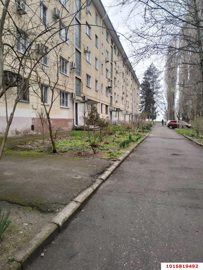 Фото №1: 4-комнатная квартира 86 м² - Краснодар, Карасунский внутригородской округ, мкр. Черёмушки, ул. Ставропольская, 175