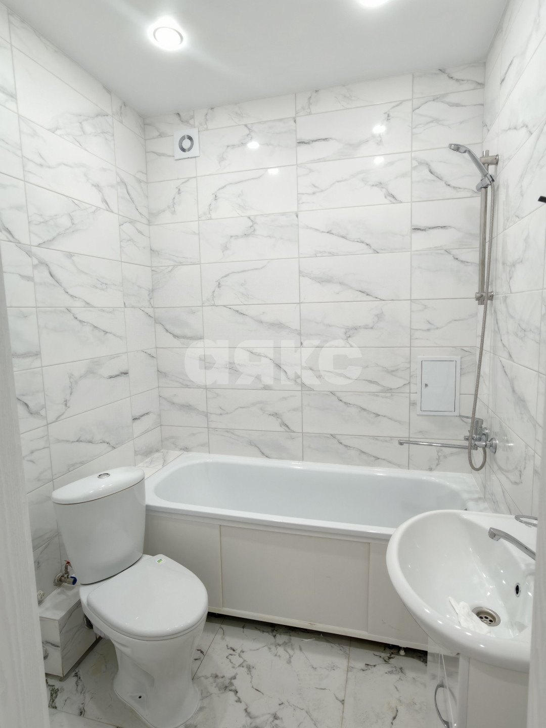 Фото №19: 2-комнатная квартира 55 м² - Кореновск, мкр. 10-й, ул. Таманская, 3к2