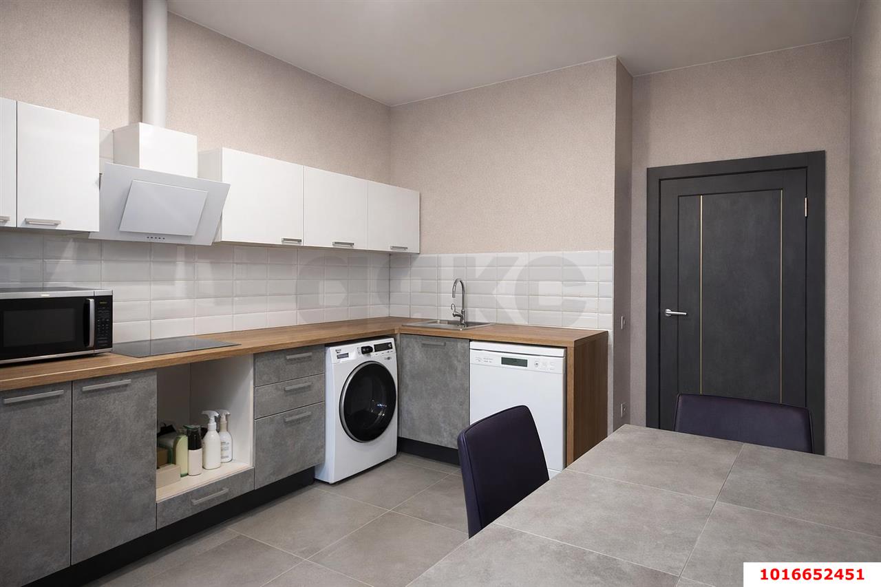 Фото №3: 1-комнатная квартира 44 м² - Краснодар, Прикубанский внутригородской округ, Краевая Клиническая Больница, мкр. жилой комплекс Флотилия, ул. имени 40-летия Победы, 178к3