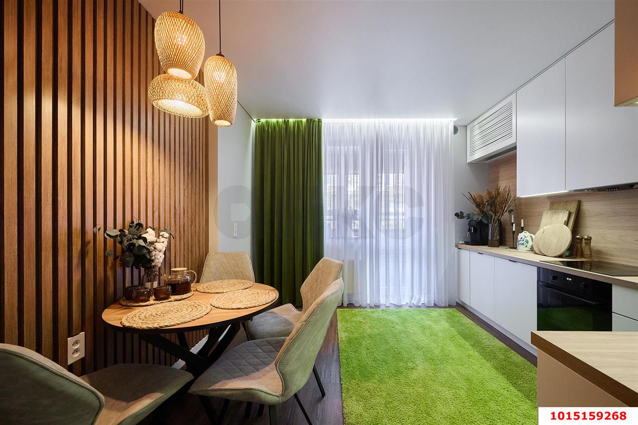 Фото №1: 2-комнатная квартира 65 м² - Знаменский, Карасунский внутригородской округ, мкр. Родные Просторы, ул. Природная, 10Бк7