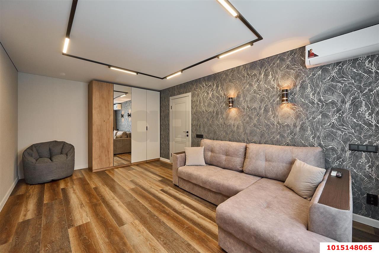 Фото №5: 1-комнатная квартира <span class="whitespace-nowrap">41 м²</span>, <span class="whitespace-nowrap">5/16 эт.</span> - Краснодар, Карасунский внутригородской округ, мкр. Почтовый, пр-кт имени писателя Знаменского, 12