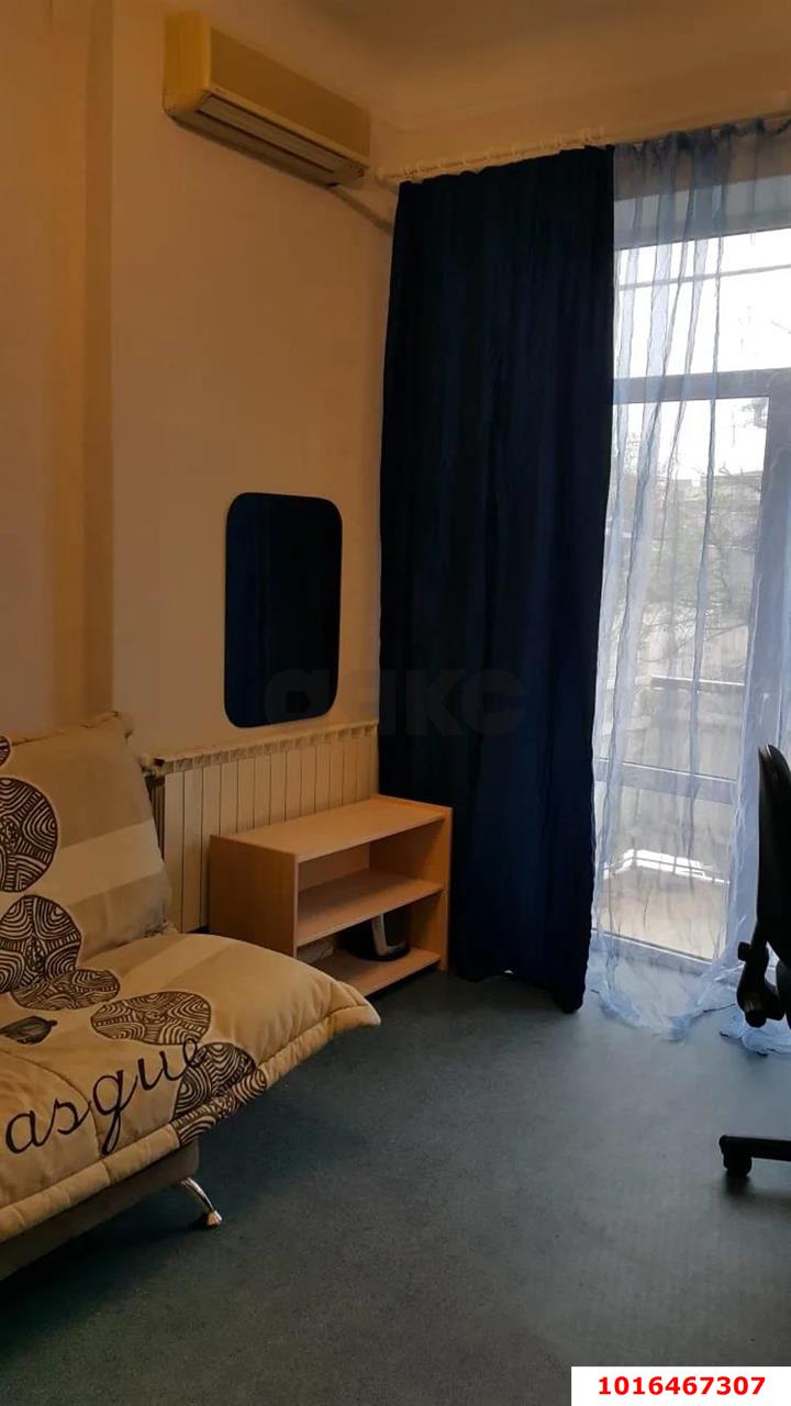 Фото №1: 1-комнатная квартира 38 м² - Краснодар, Центральный внутригородской округ, мкр. Центральный, ул. Советская, 60