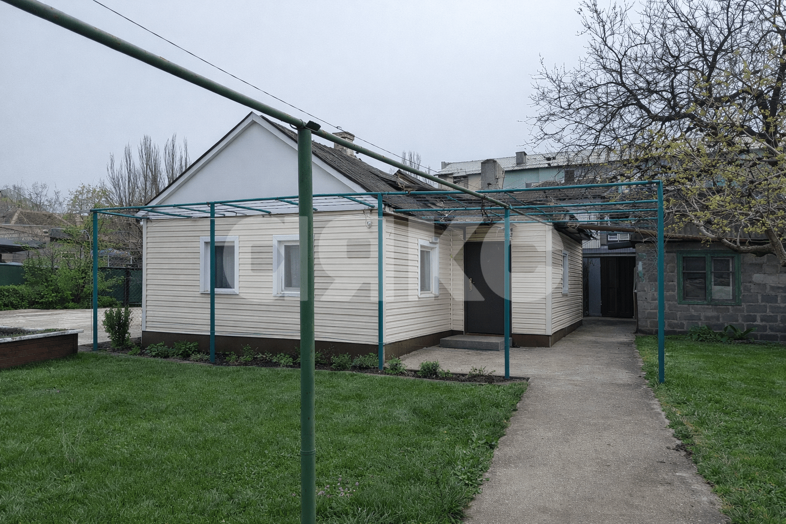 Фото №1: Дом 39 м² + 4.86 сот. - Мариуполь, р. Приморский, ул. Дунайская, 33