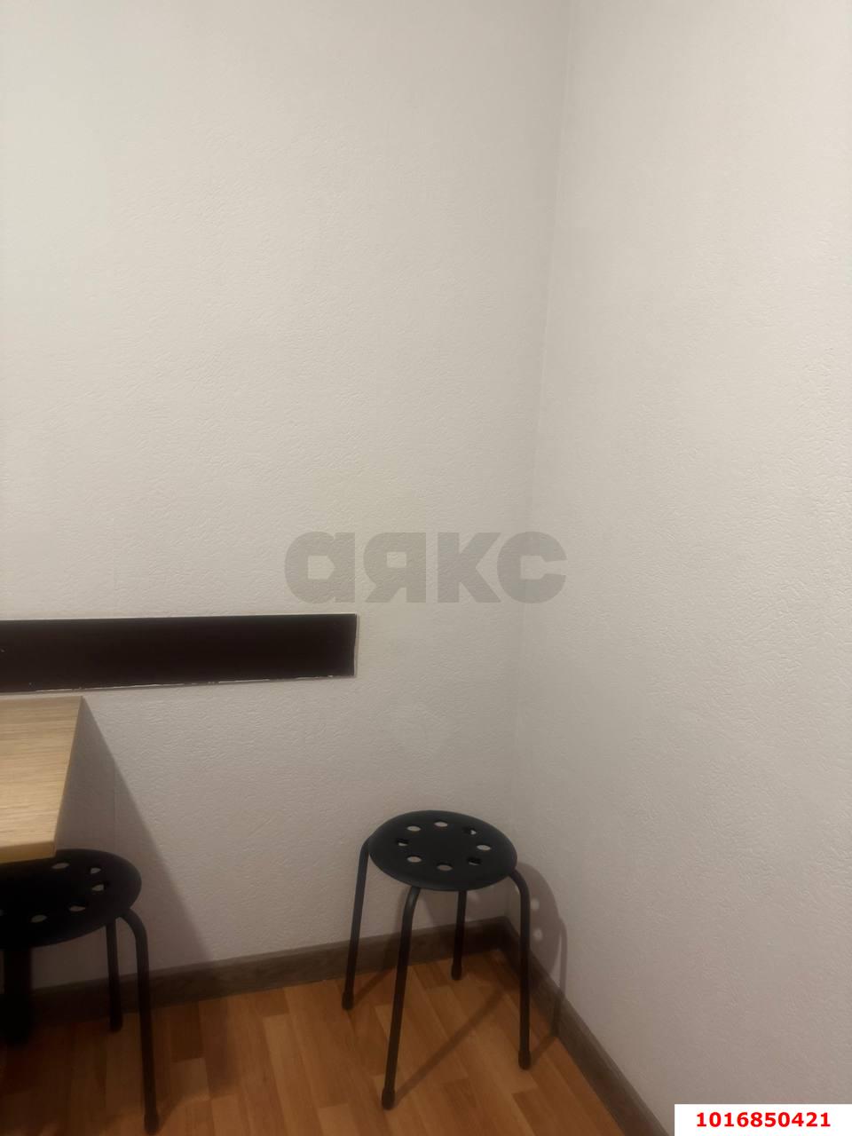 Фото №3: 2-комнатная квартира 55 м² - Краснодар, Прикубанский внутригородской округ, мкр. Завод Измерительных Приборов, ул. имени 40-летия Победы, 37/3